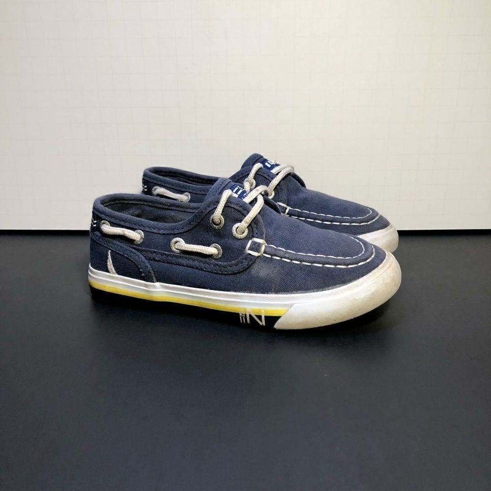 Boys NAUTICA Spinnaker Navy Blue Canvas Boat Shoes / Size 11